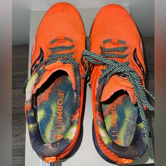 Orange Saucony athletic shoes - Picture 4 of 8